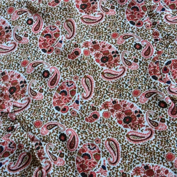 Max Studio Paisley Printed Blouse Size S - Picture 9 of 9